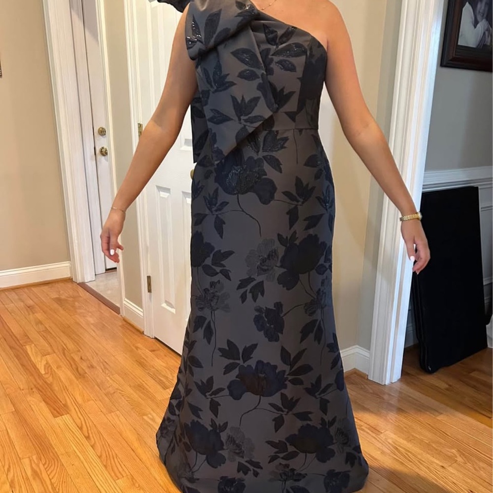 Elegant One-Shoulder Floral Dress